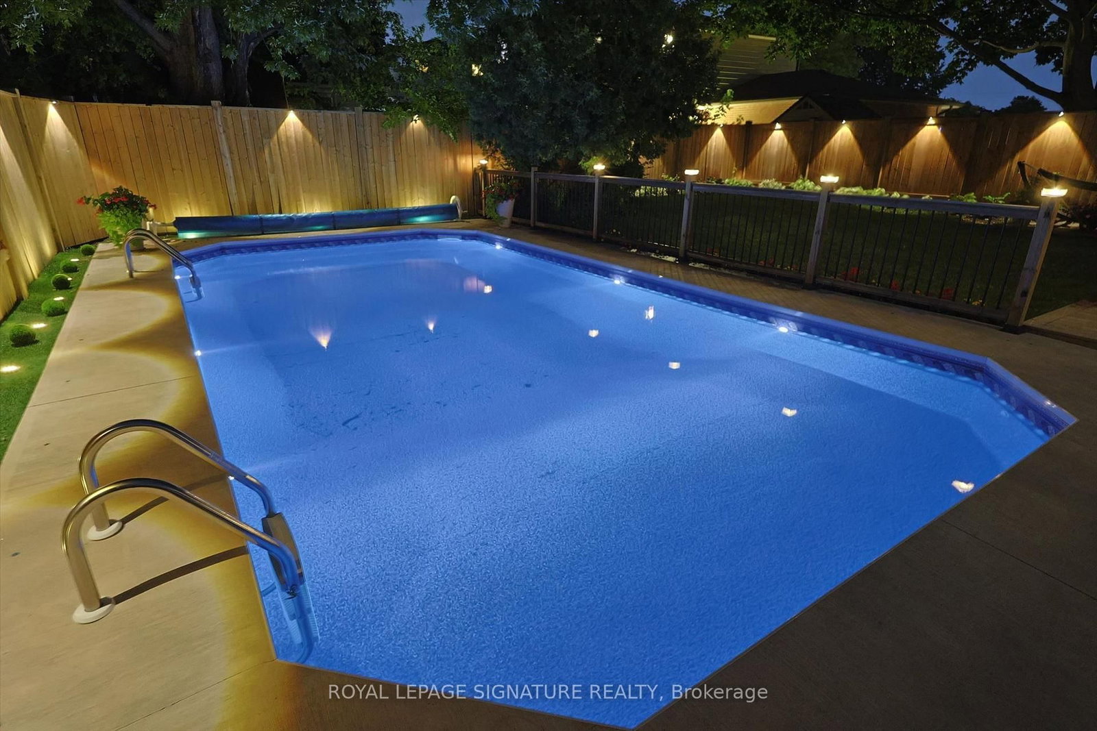 1333 Woodvale Place • Burlington, ON photo 37