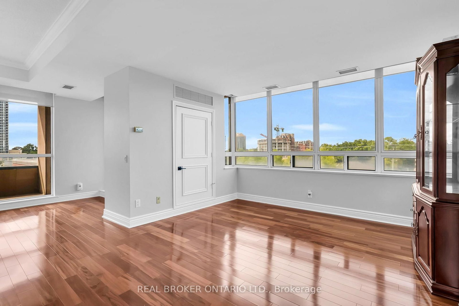1 Belvedere Court • #405 • Brampton, ON photo 12