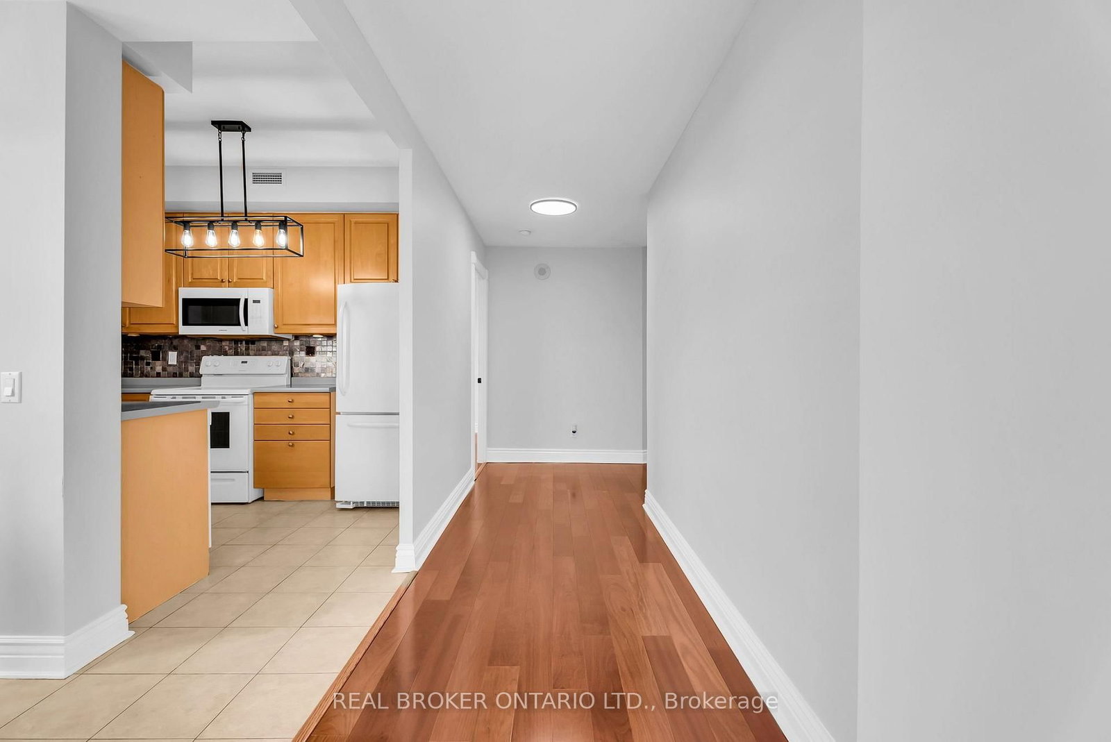 1 Belvedere Court • #405 • Brampton, ON photo 5
