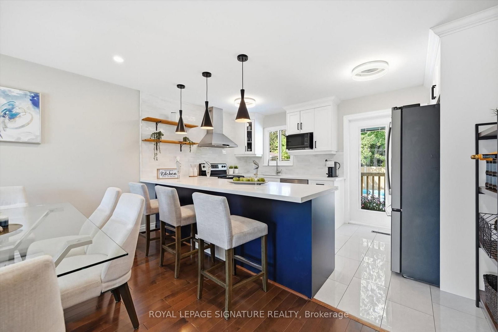 1333 Woodvale Place • Burlington, ON photo 4
