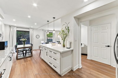 2093 Golden Orchard Oakville,ON L6M 3W8 — Photo 10