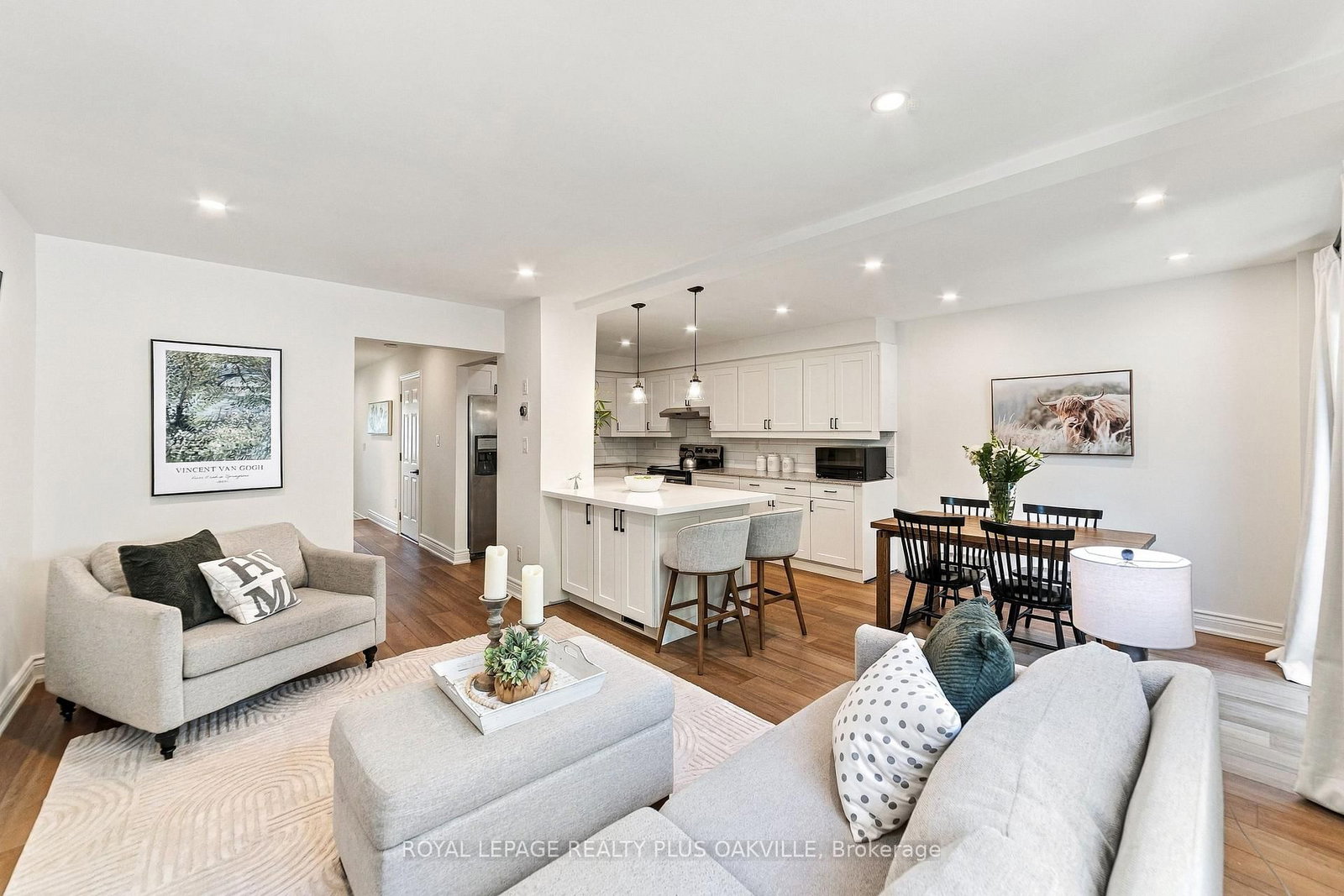 2093 Golden Orchard Trail • Oakville, ON photo 18