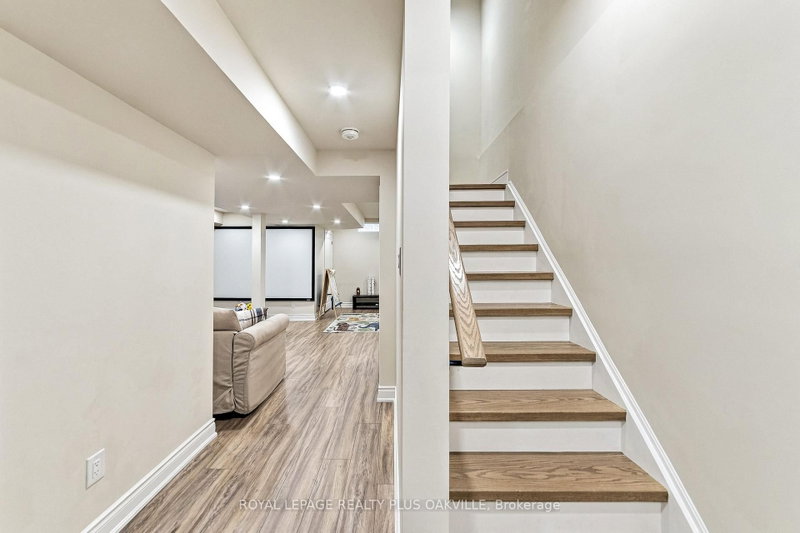 2093 Golden Orchard Oakville,ON L6M 3W8 — Photo 30