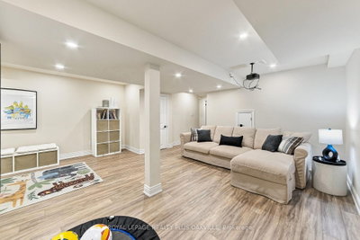 2093 Golden Orchard Oakville,ON L6M 3W8 — Photo 34