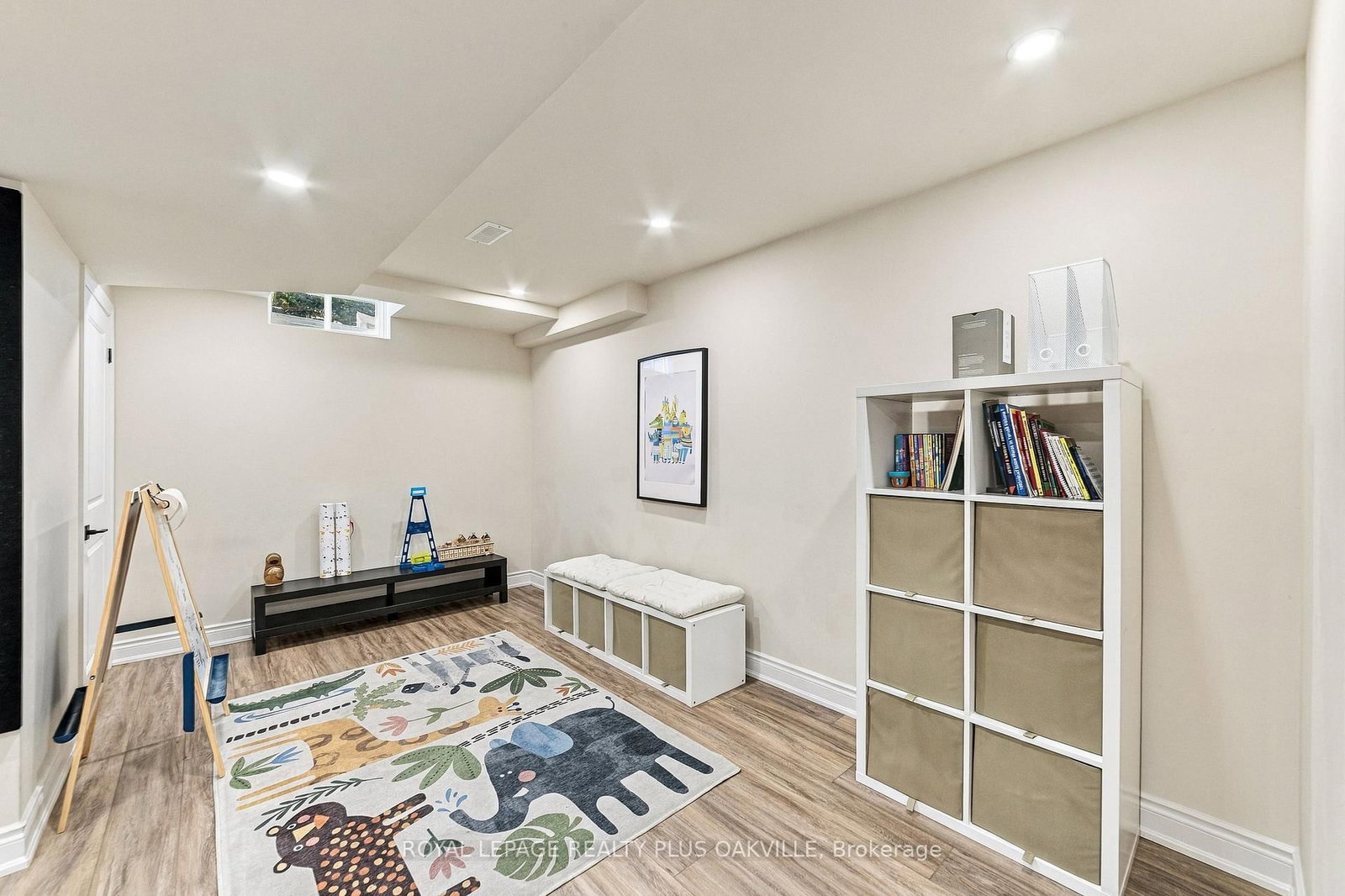 2093 Golden Orchard Trail • Oakville, ON photo 35