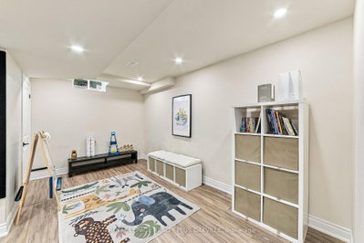 2093 Golden Orchard Oakville,ON L6M 3W8 — Photo 35