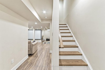2093 Golden Orchard Oakville,ON L6M 3W8 — Photo 36