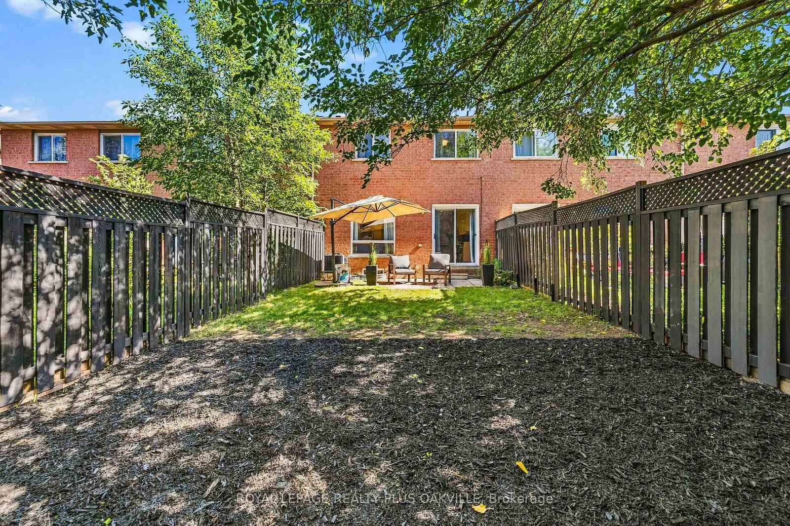 2093 Golden Orchard Trail • Oakville, ON photo 39
