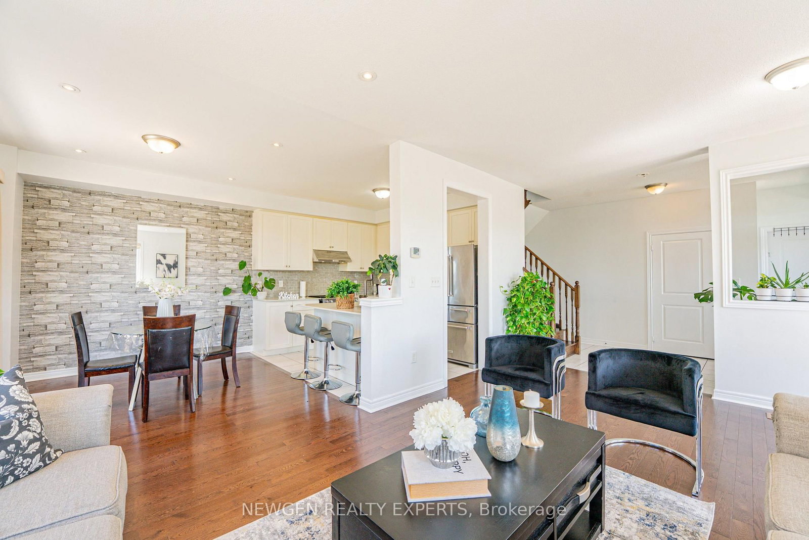 2 Rangemore Road • Brampton, ON photo 12