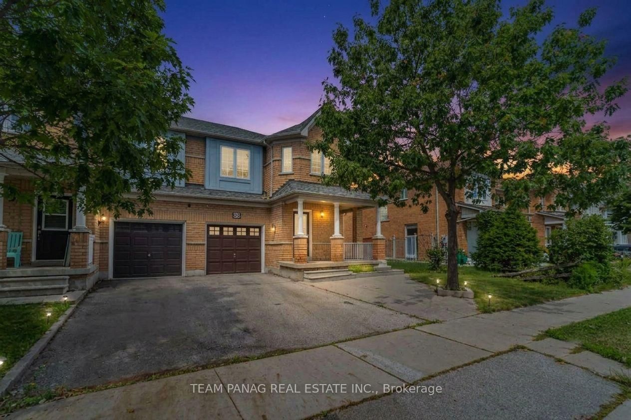82 Starhill Crescent • Brampton, ON photo 1