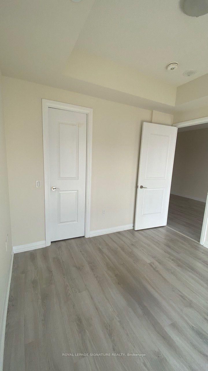 2611-35 Watergarden Dr, Mississauga, view 3