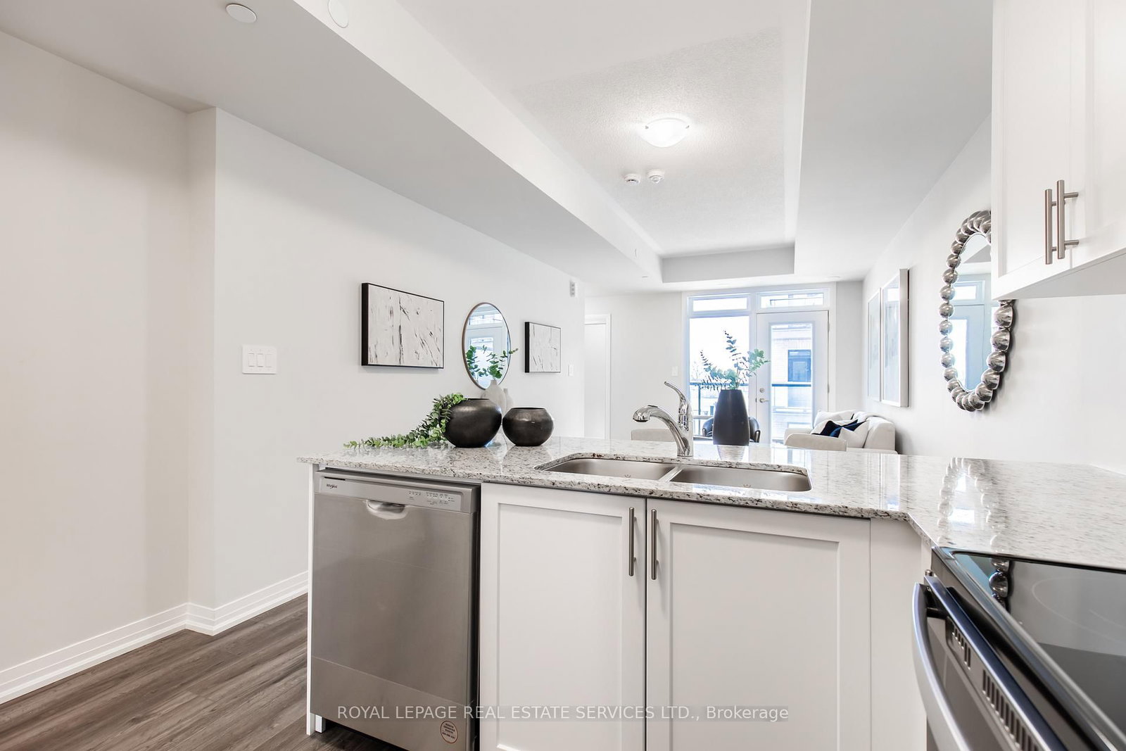 1597 Rose Way • #107 • Milton, ON photo 15