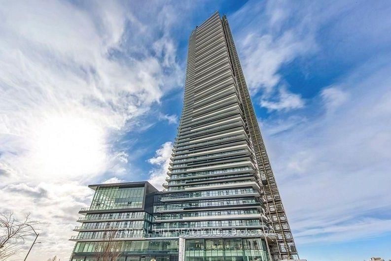 301 - 448 Burnhamthorpe Rd Road W