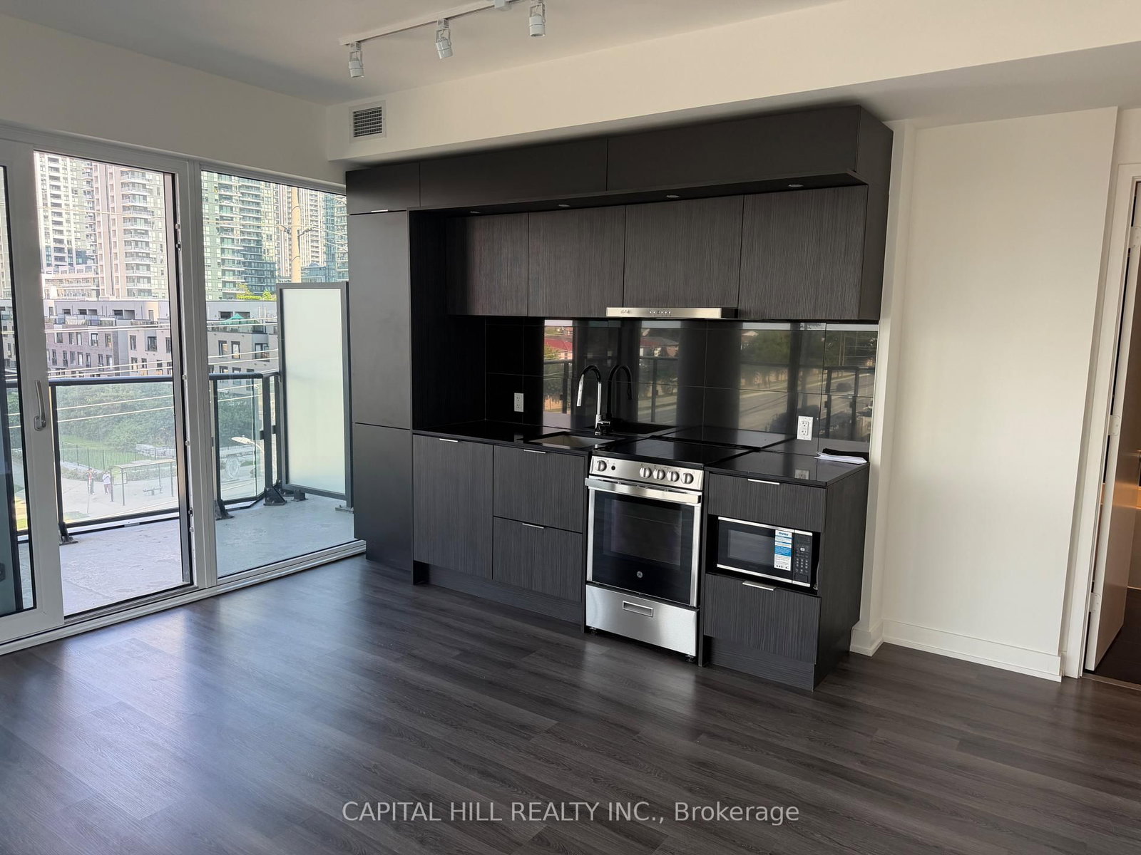 301-448 Burnhamthorpe Rd Rd, Mississauga, view 8
