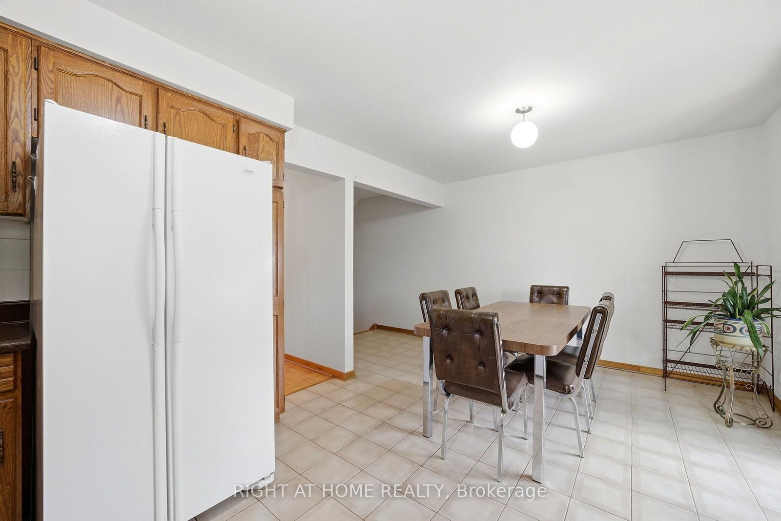 98 Beaver Terrace • Toronto, ON photo 17