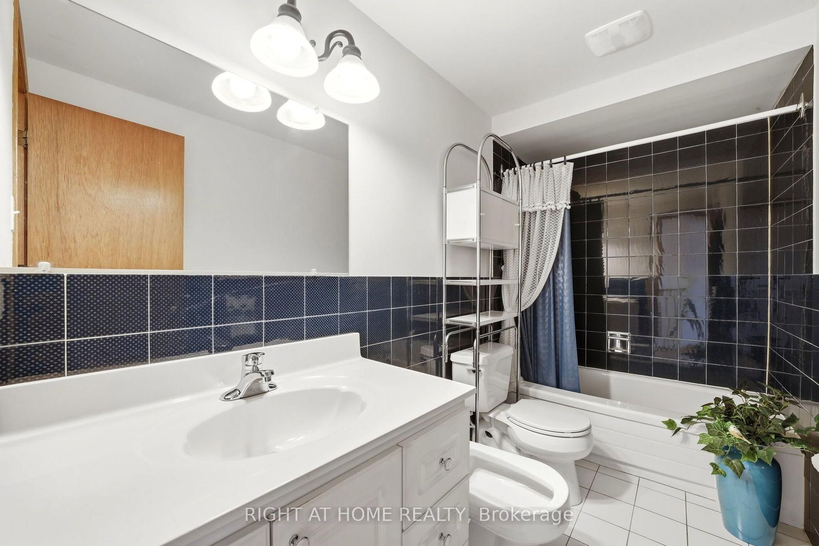 98 Beaver Terrace • Toronto, ON photo 26