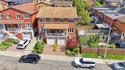 98 Beaver Terrace • Toronto, ON photo 3