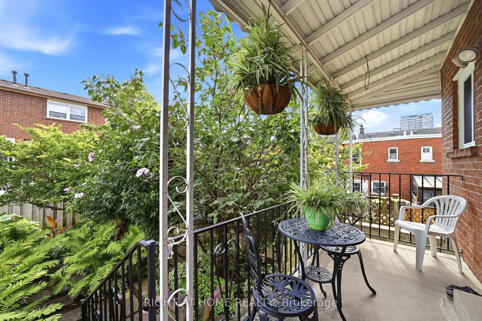 98 Beaver Terrace • Toronto, ON photo 38