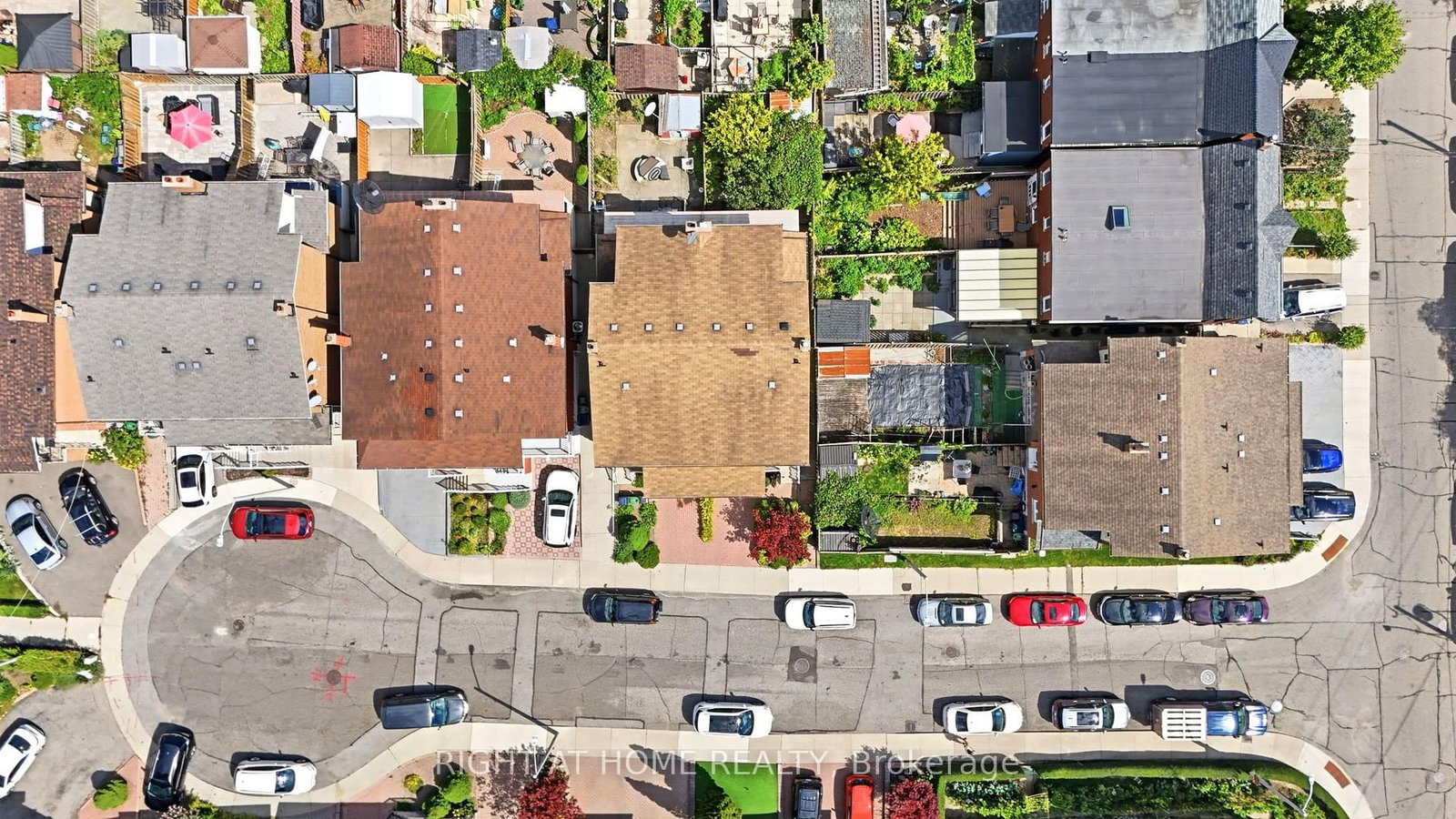 98 Beaver Terrace • Toronto, ON photo 44