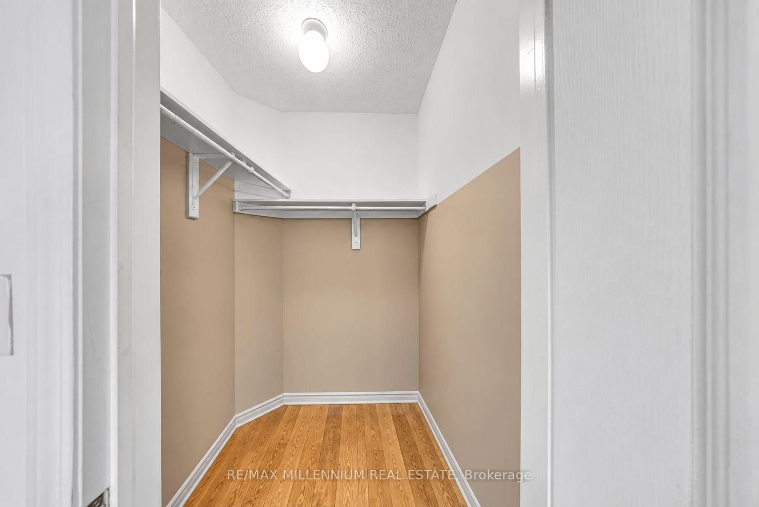 39 Decker Hollow Circle • Brampton, ON photo 16