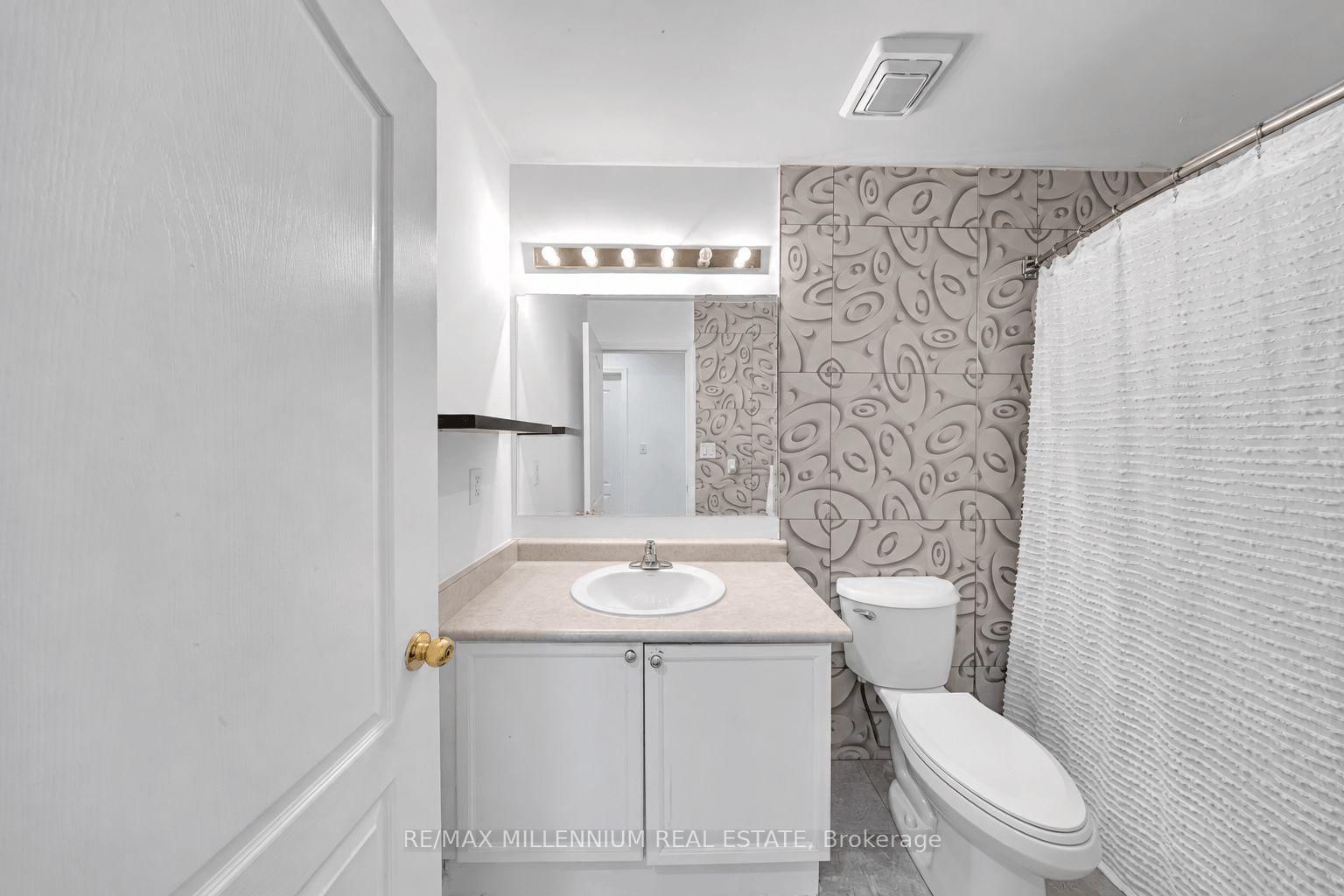 39 Decker Hollow Circle • Brampton, ON photo 38