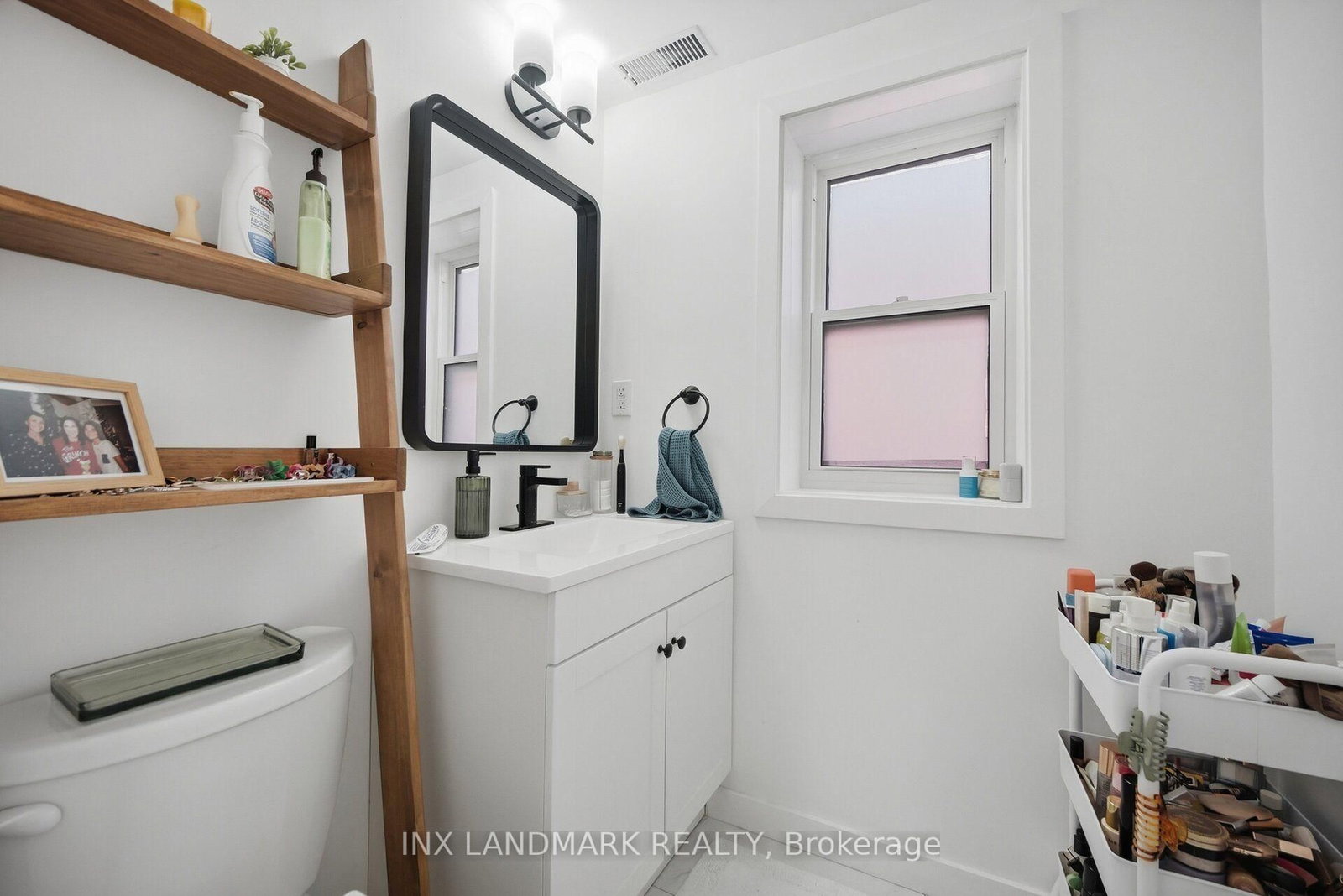 298 South Kingsway • Toronto, ON photo 28