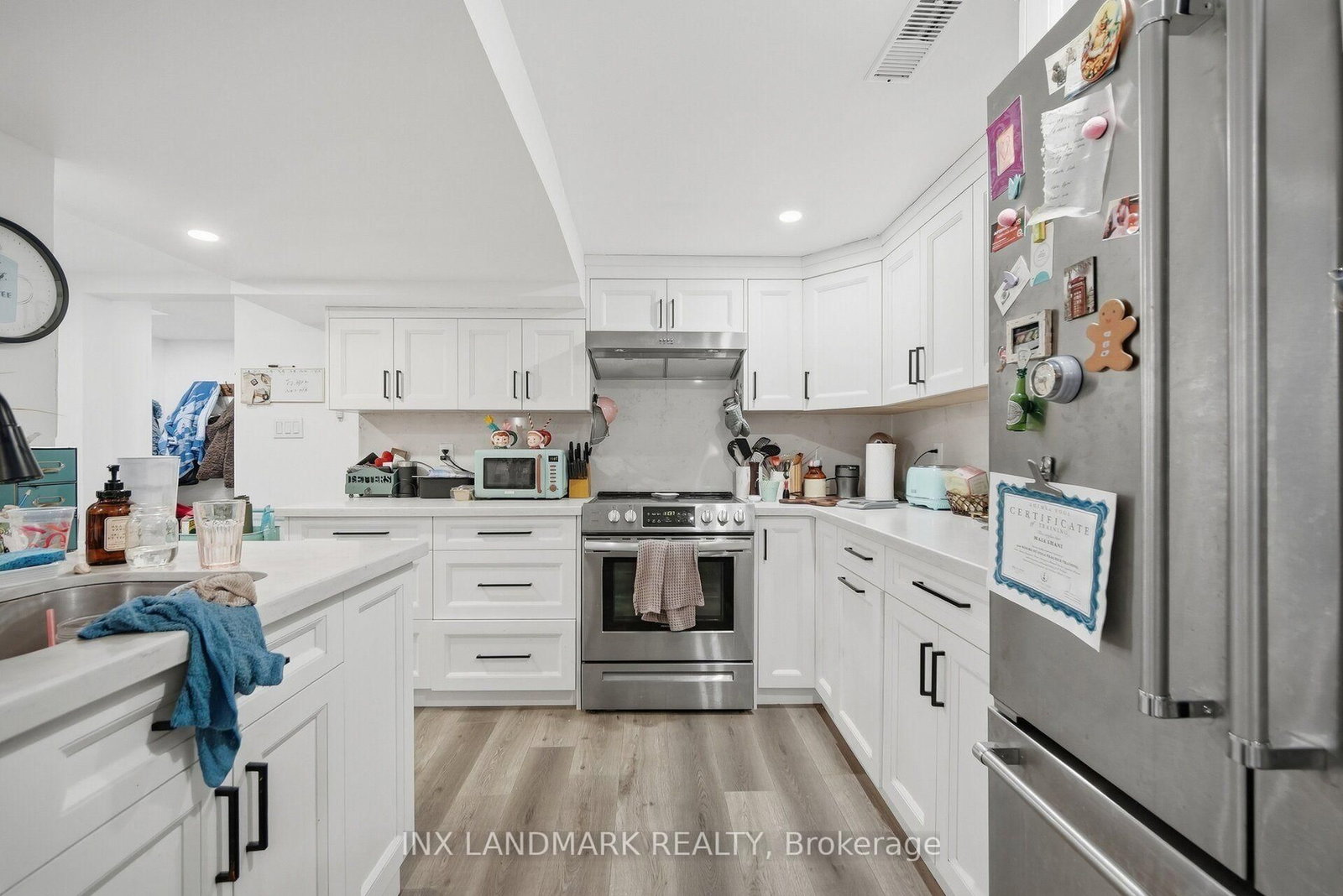 298 South Kingsway • Toronto, ON photo 34