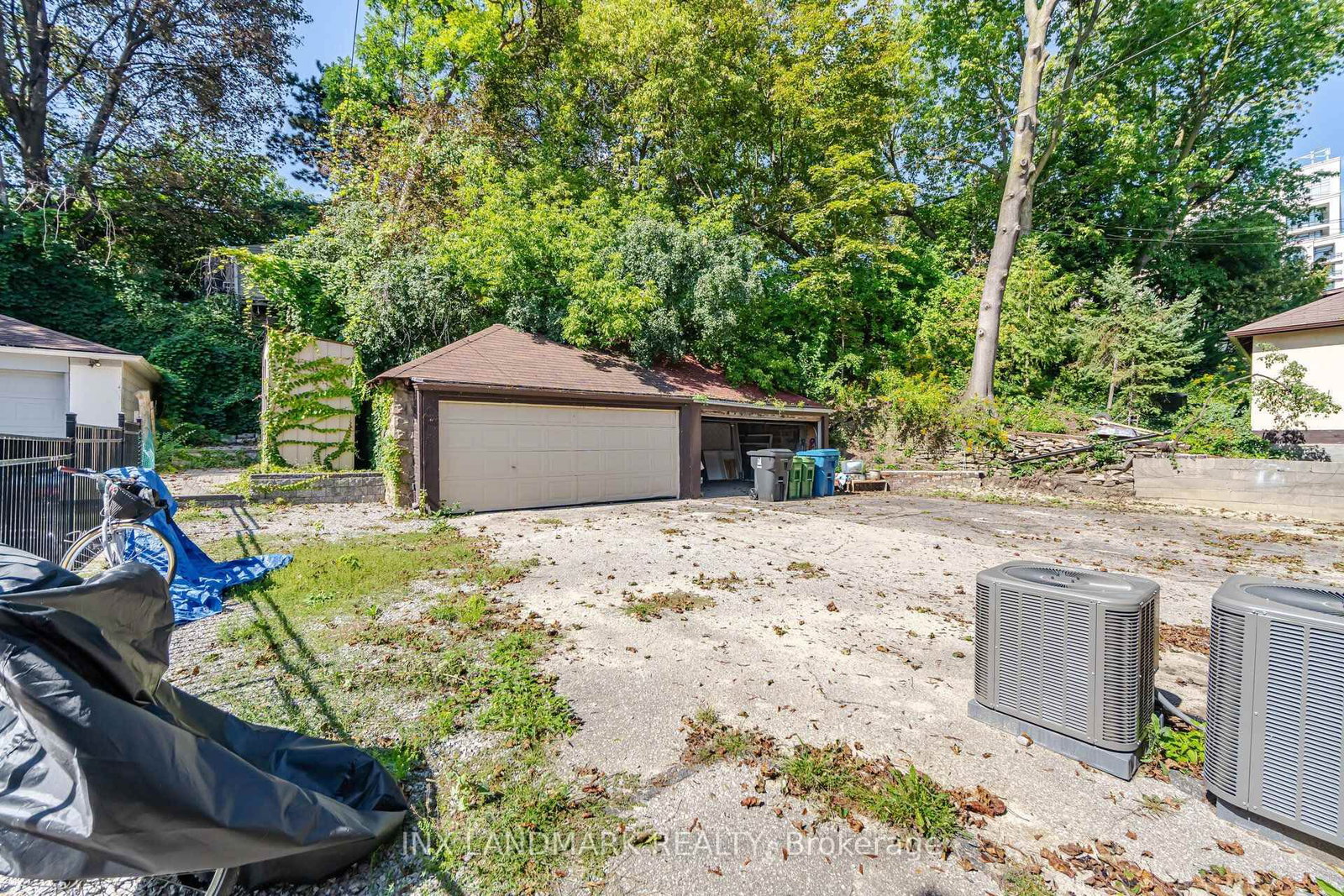 298 South Kingsway • Toronto, ON photo 43