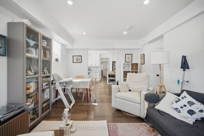 298 South Kingsway • Toronto, ON photo 9