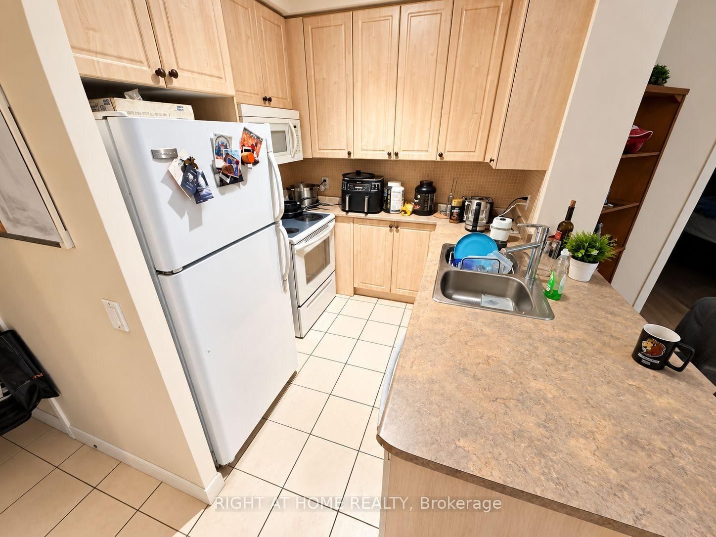 225 Sherway Gardens Road • #105 • Toronto, ON photo 7