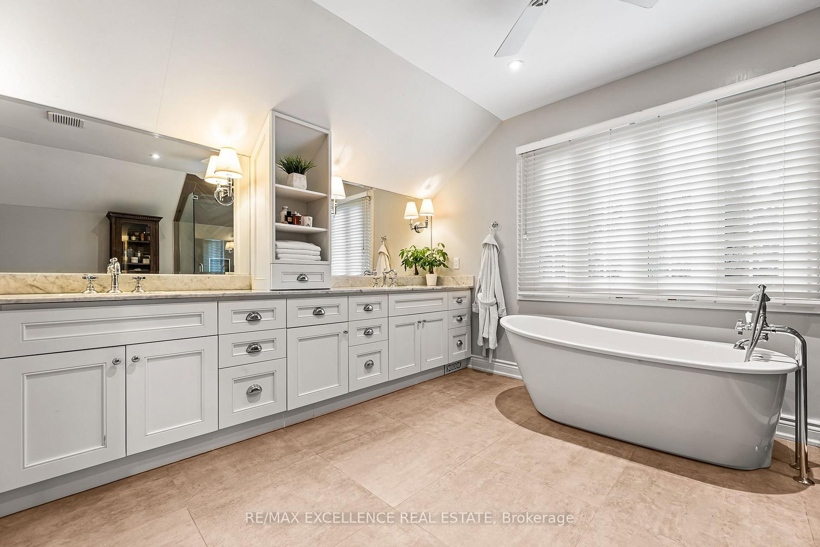 2446 Hammond Road • Mississauga, ON photo 33