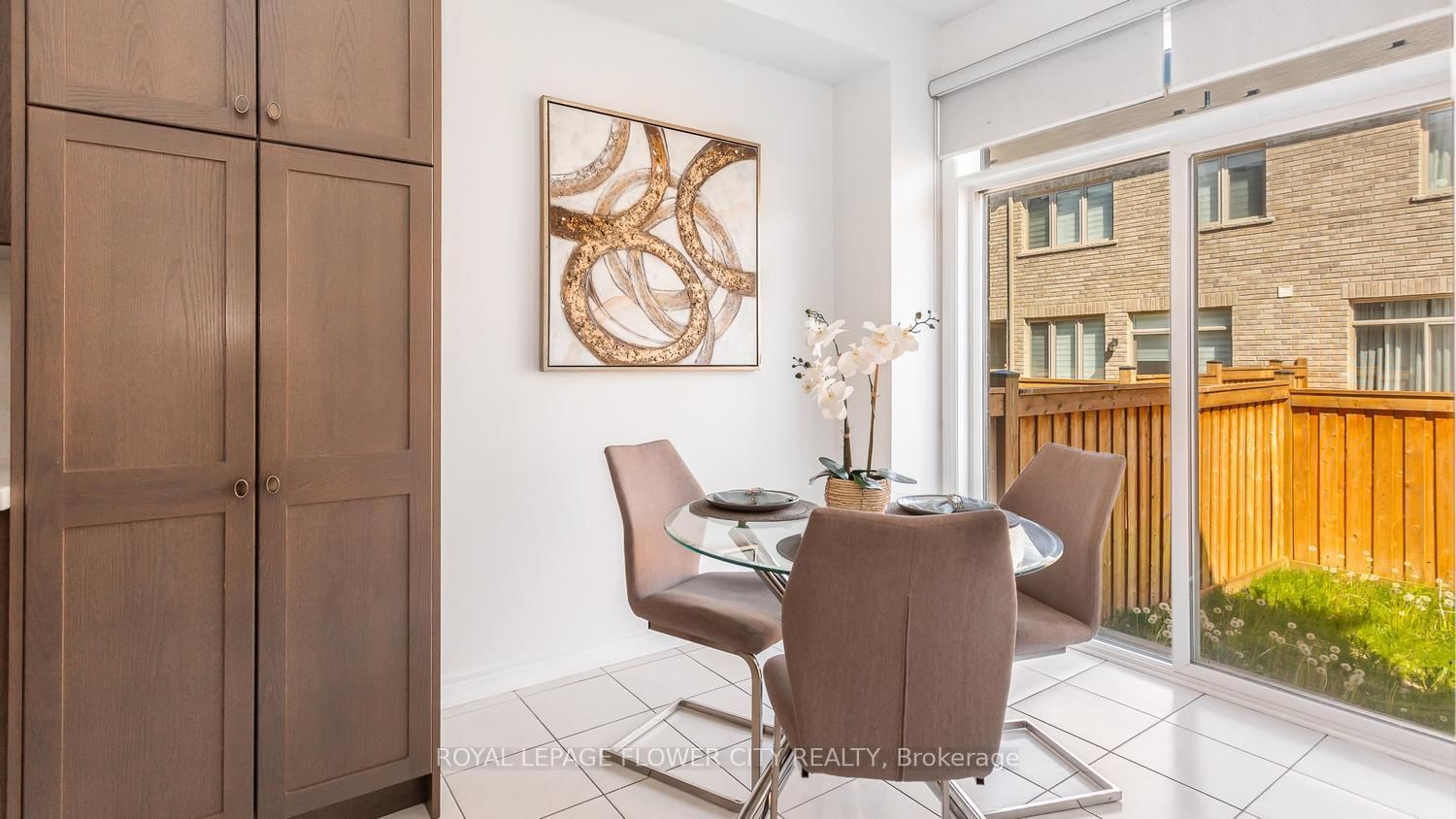 29 Backwater Trail • Brampton, ON photo 18