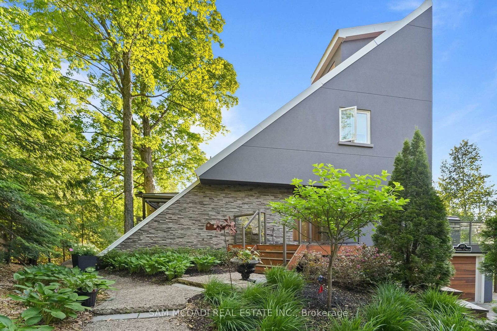 2814 Forks Of The Credit Road • Caledon, ON photo 44