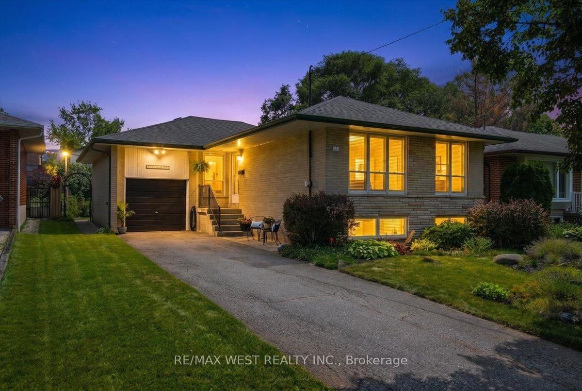 Property at 19 Decarie