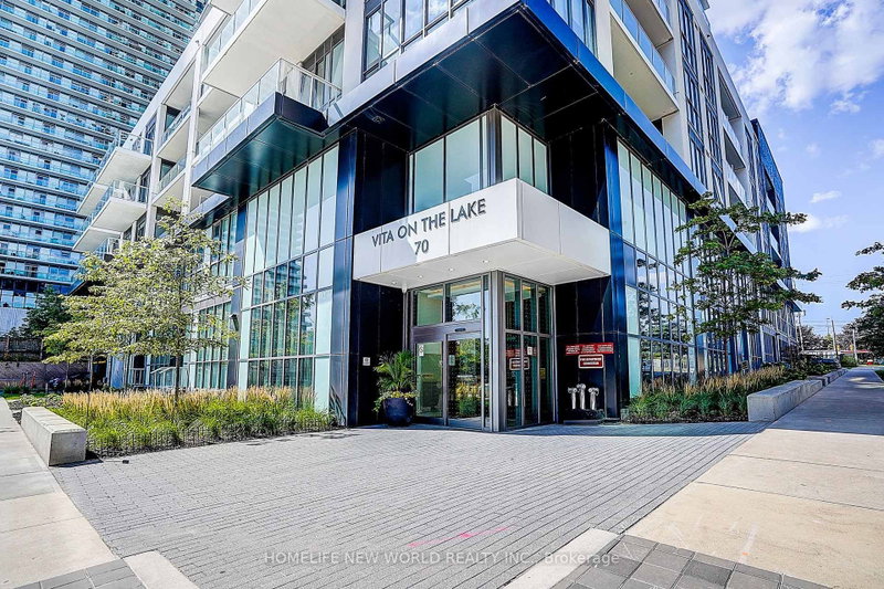 5204 - 70 Annie Craig Drive