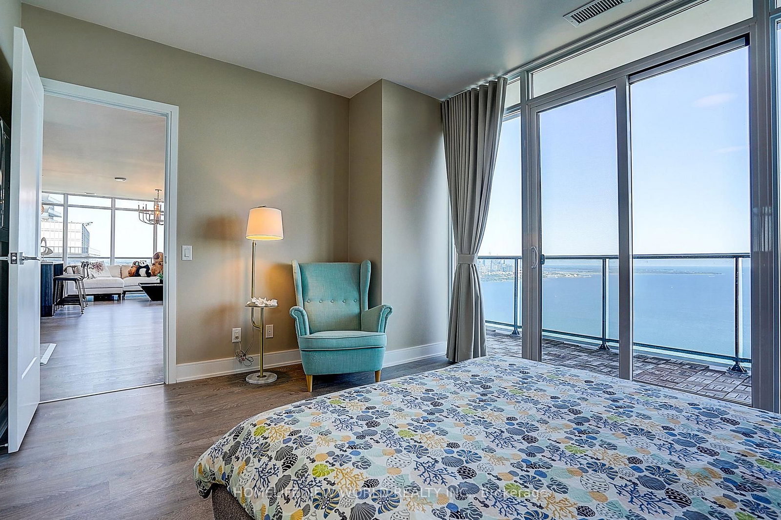 70 Annie Craig Drive • #5204 • Toronto, ON photo 25