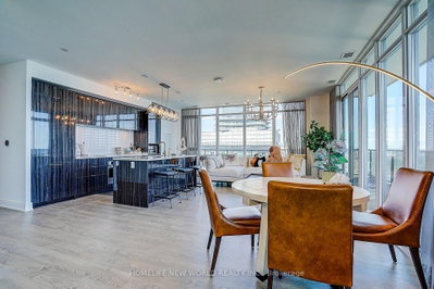 70 Annie Craig Drive • #5204 • Toronto, ON photo 8
