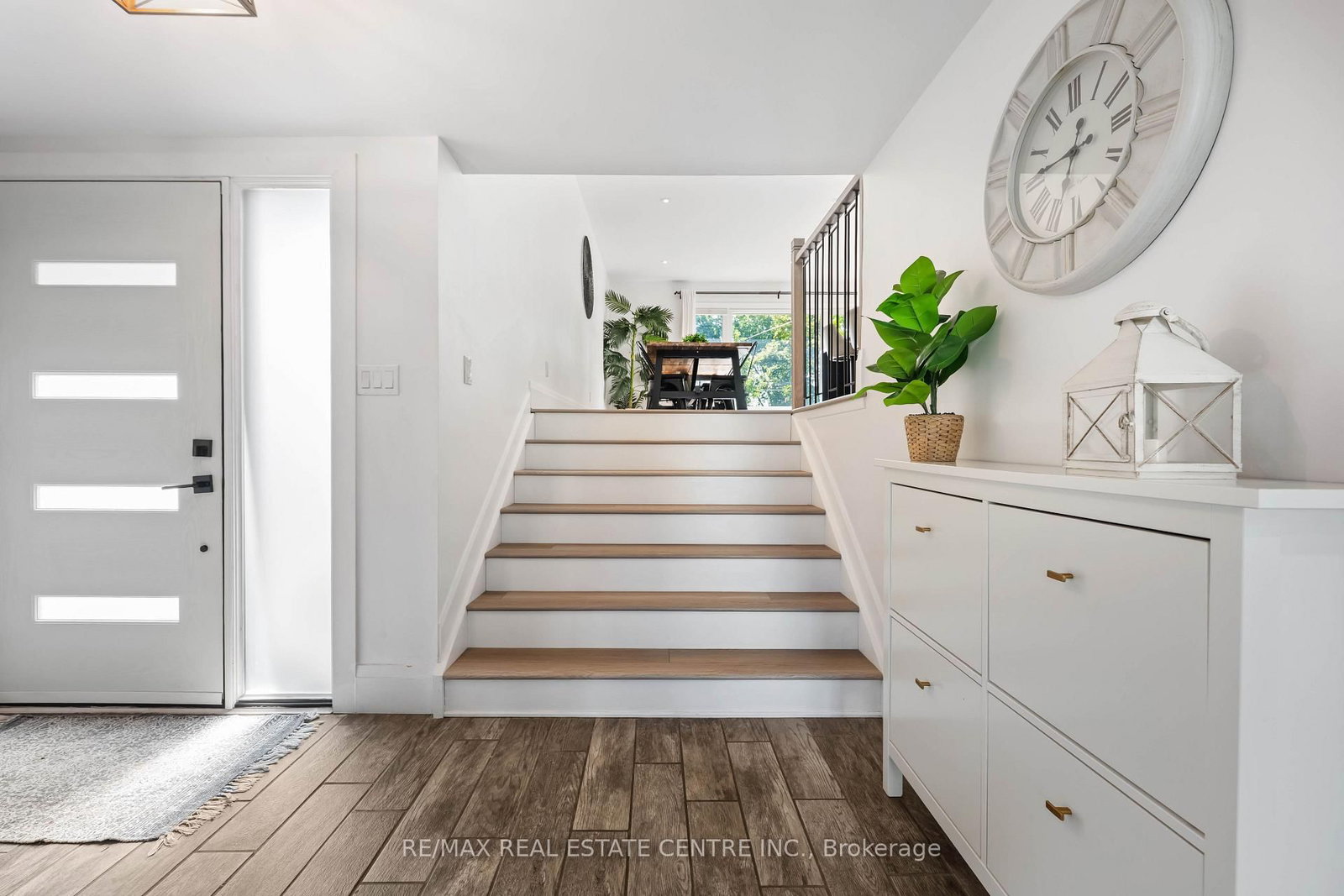 7 Madison Avenue photo 6