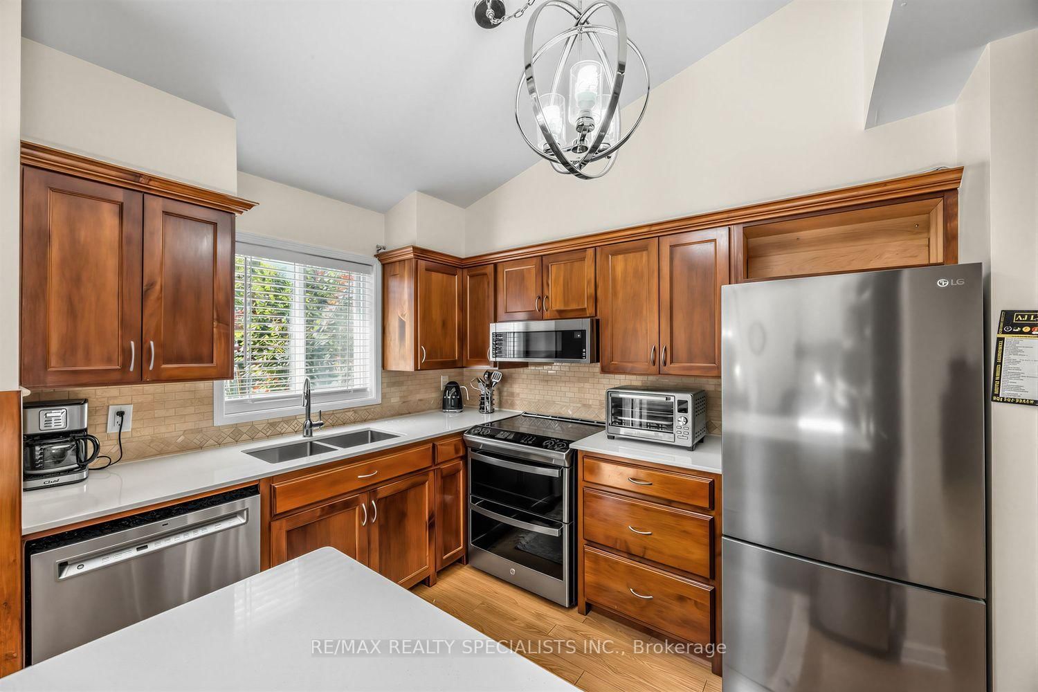 1152 WEST SHORE Drive • Mississauga, ON photo 10