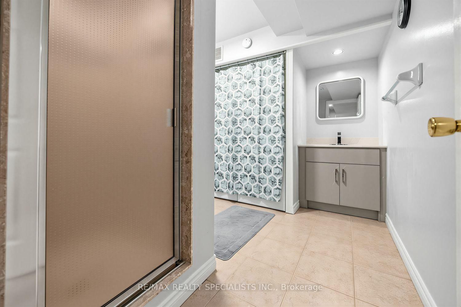 1152 WEST SHORE Drive • Mississauga, ON photo 29
