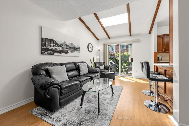 1152 WEST SHORE Drive
