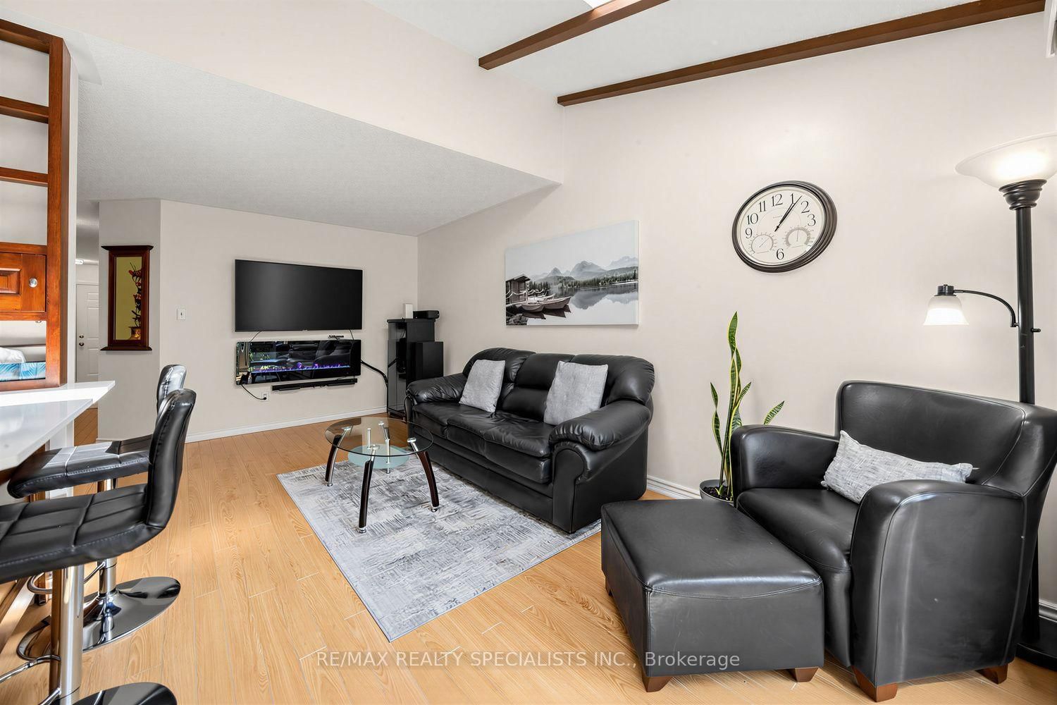 1152 WEST SHORE Drive • Mississauga, ON photo 6