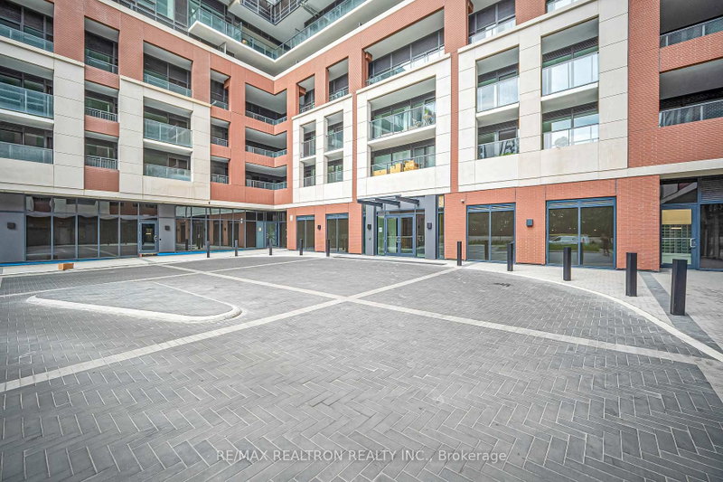 1515 - 4010 Eglinton Avenue W