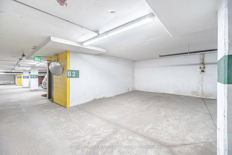 8 Lisa Brampton,ON L6T 4S6 — Photo 30