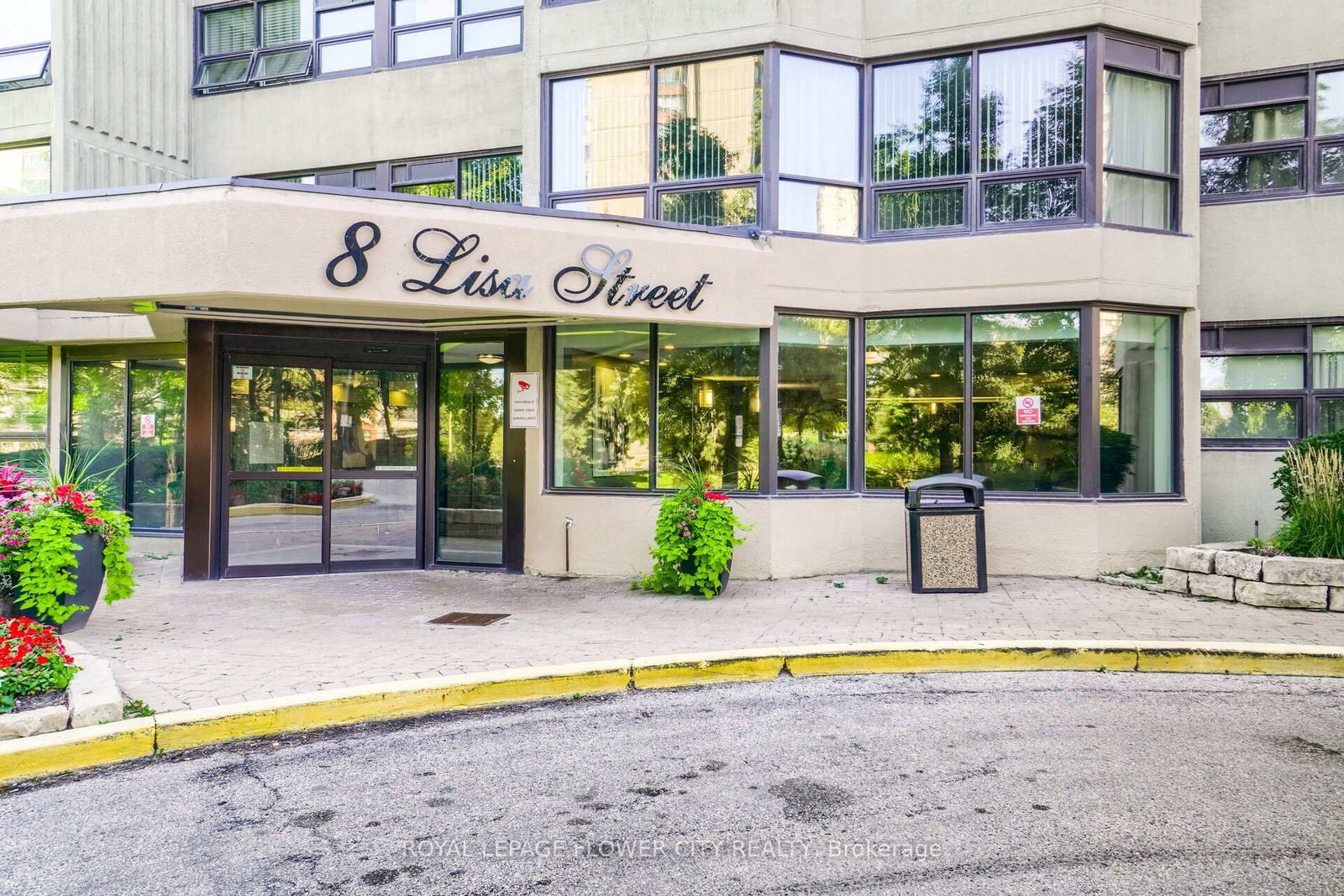 8 Lisa Street • #307 • Brampton, ON photo 4
