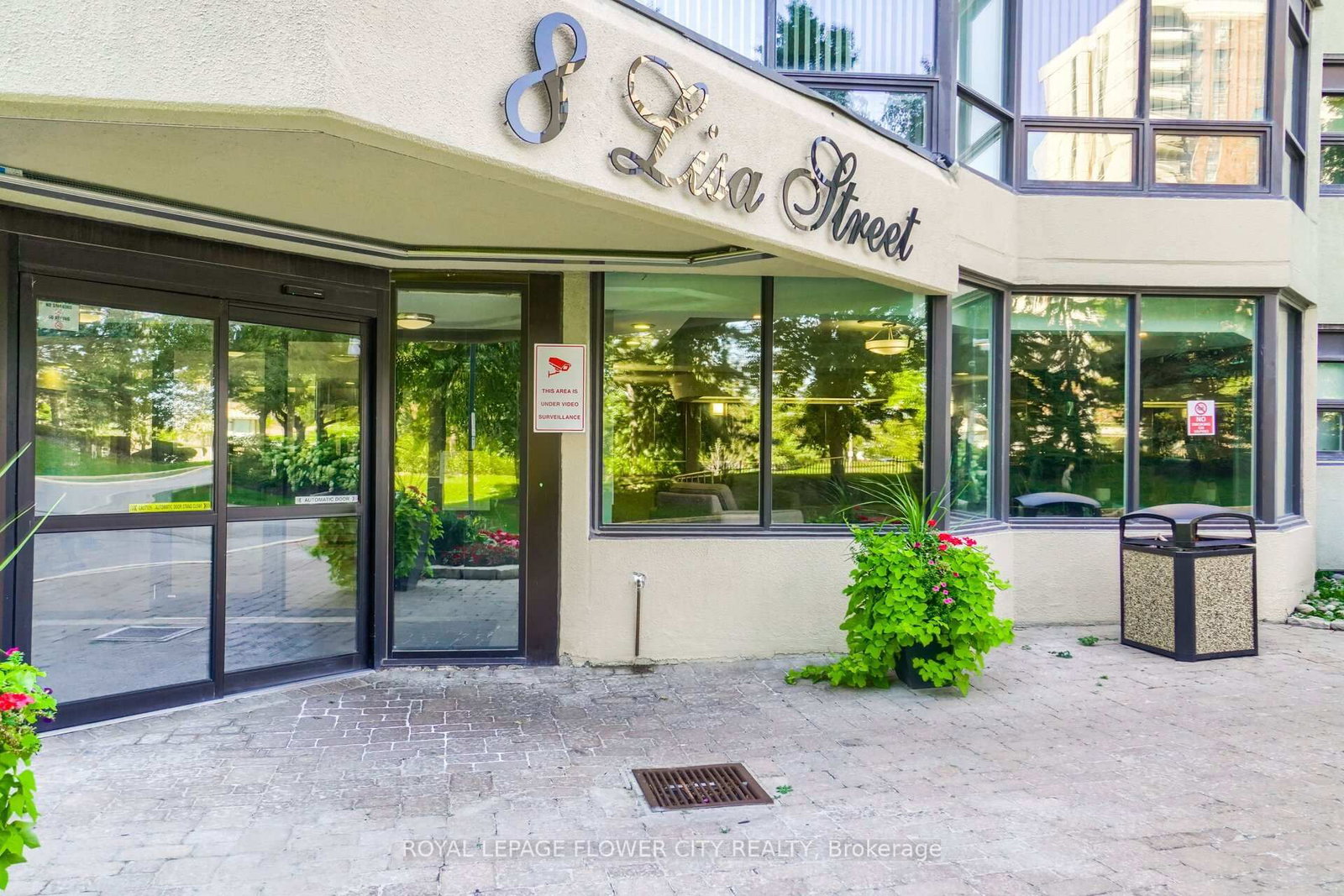 8 Lisa Street • #307 • Brampton, ON photo 5