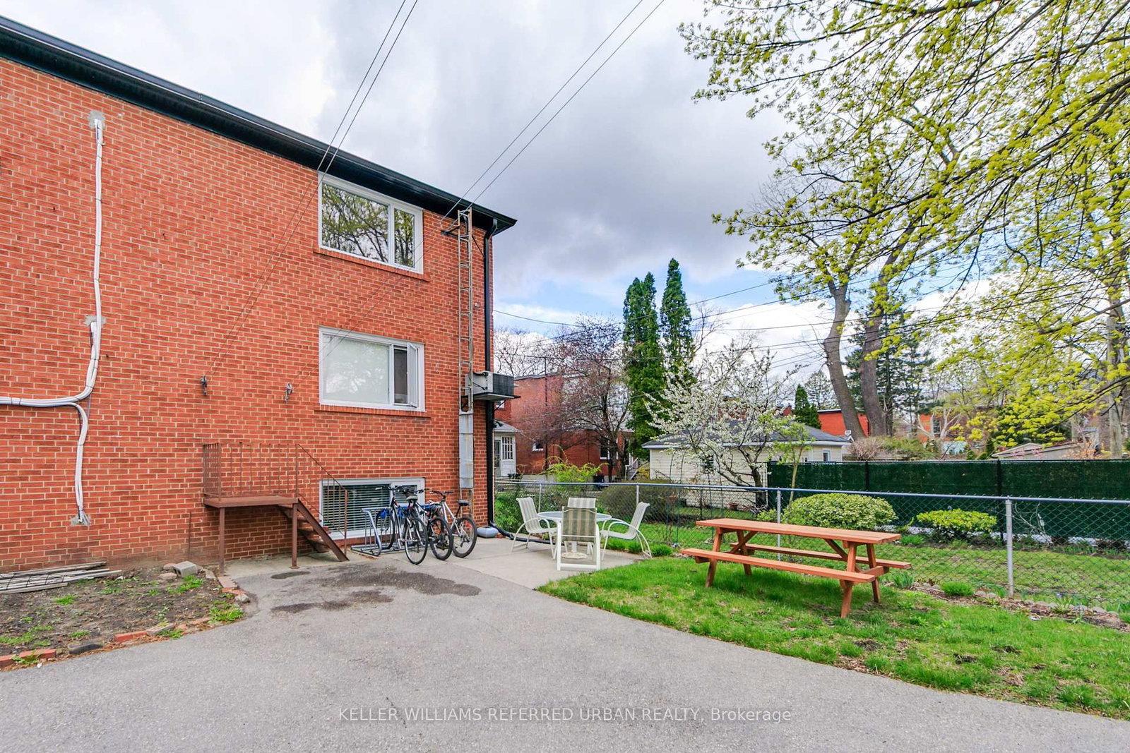 283 Evelyn Toronto,ON M6P 2Z8 — Photo 20