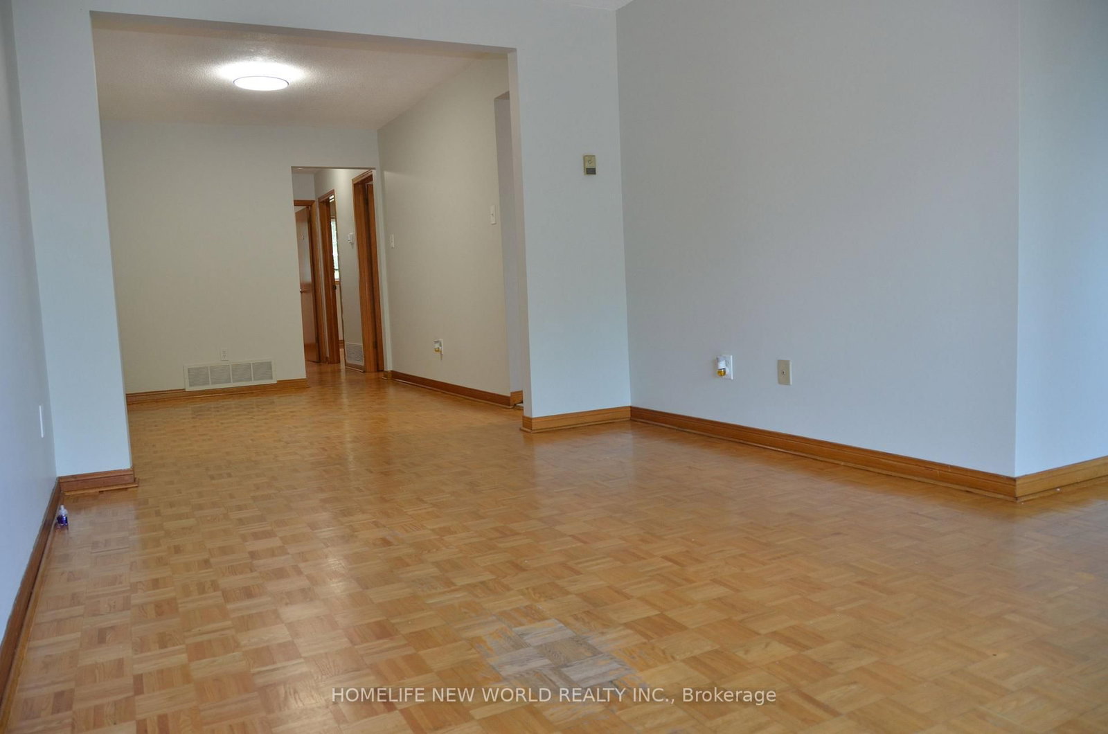 6 Privet Road • Toronto, ON photo 11