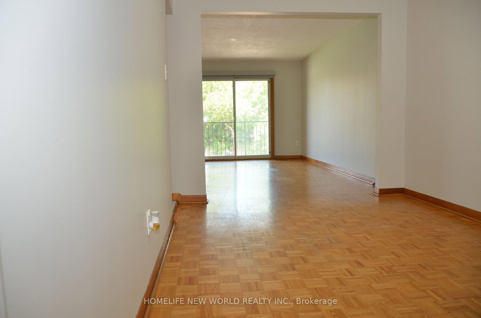6 Privet Road • Toronto, ON photo 12