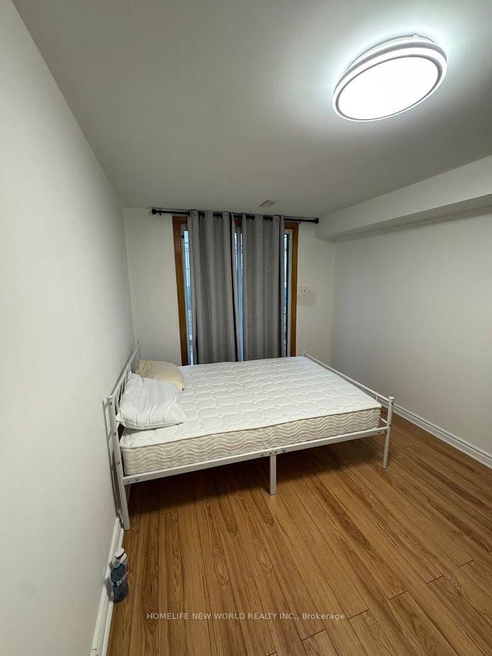 6 Privet Road • Toronto, ON photo 25